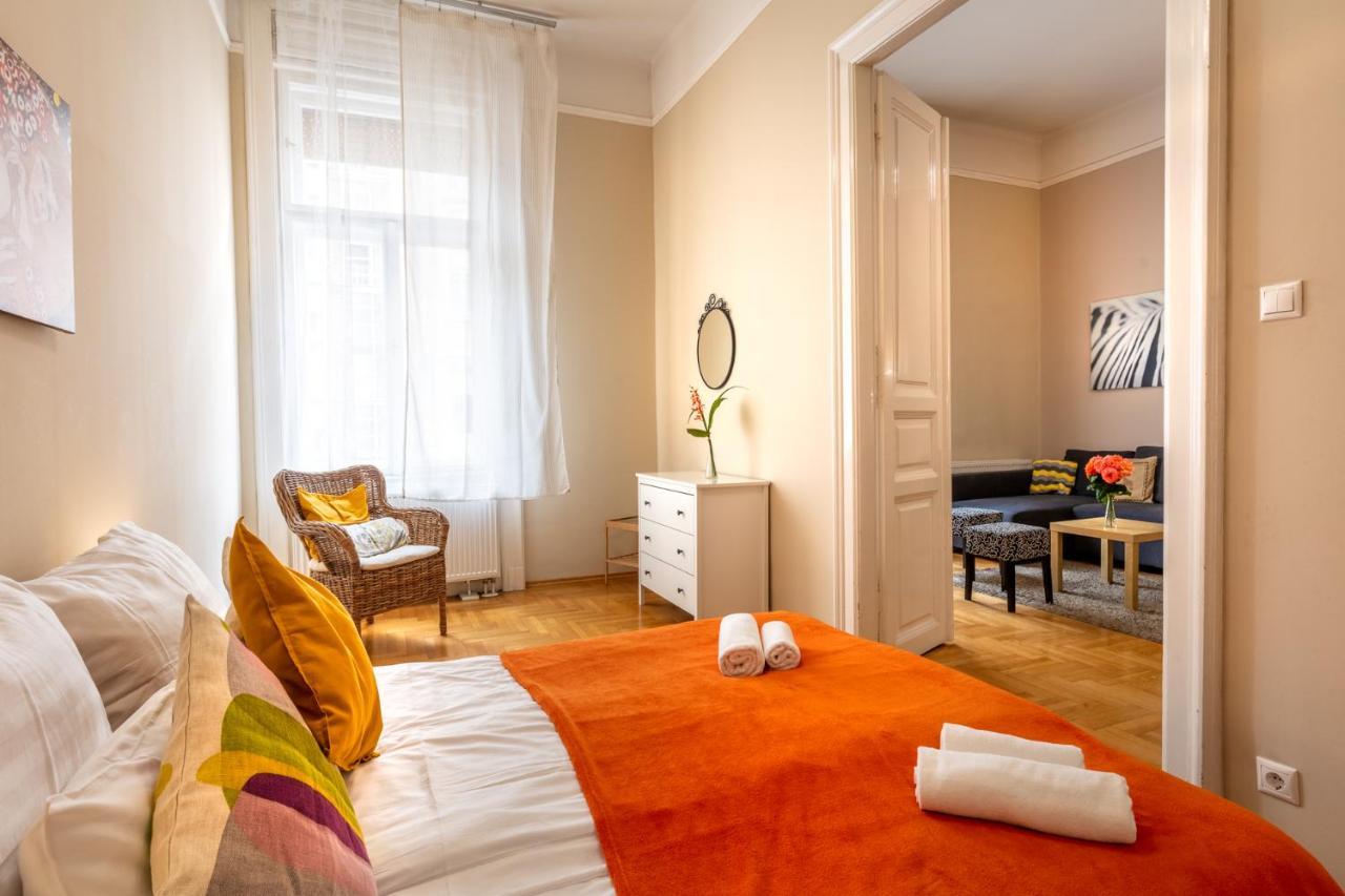 Orangehomes Kalvin Sq 2 Bedroom Apartment Budapest Eksteriør billede