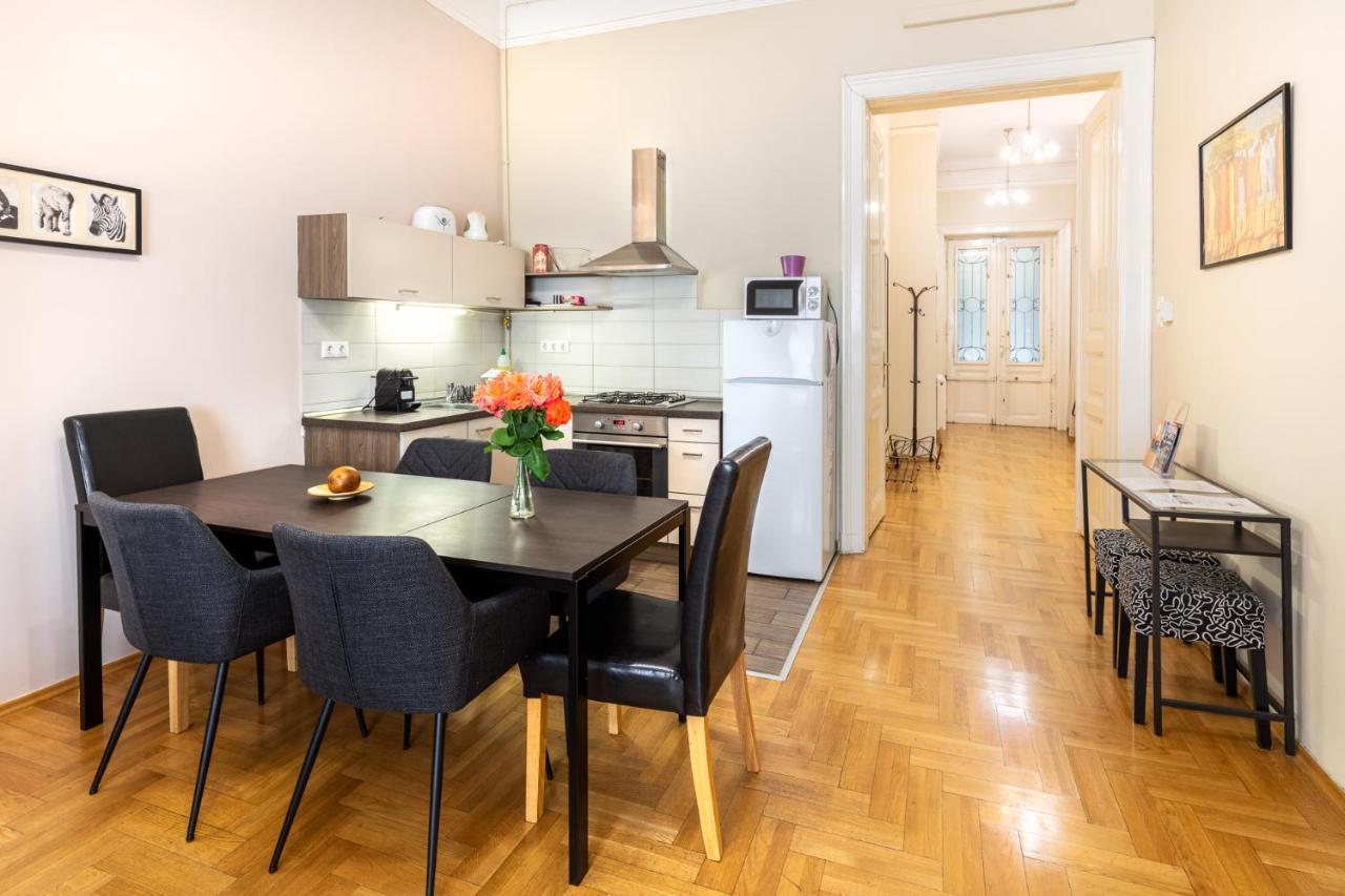 Orangehomes Kalvin Sq 2 Bedroom Apartment Budapest Eksteriør billede